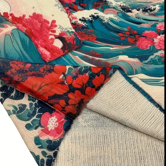 Wave and Cherry Blossom sweater - Picture 5 of 7